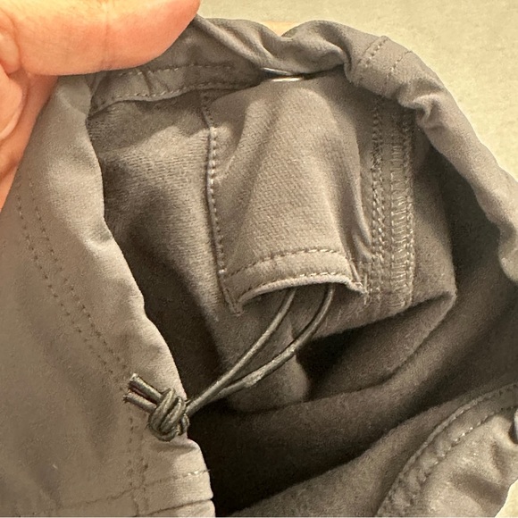 Duluth Trading women's Black Hills Water-Repellent Pants, size 18/31, lined - Picture 14 of 16